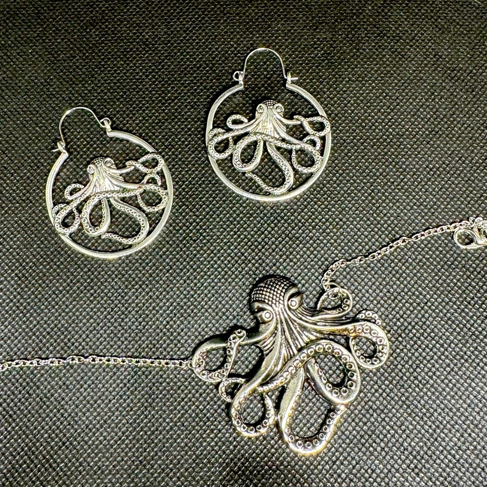 Octopus earrings and bracelet